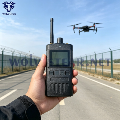 Comprar Detector de drones portátil equipado com bateria recarregável e alarme automático de antena omnidirecional ao detectar sinais de drones Bandas de frequência personalizáveis Fabricação em linha